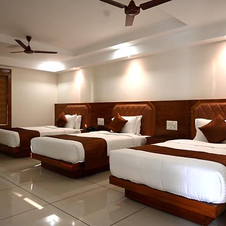 Harley Residency Hotel Kannur Ngoại thất bức ảnh