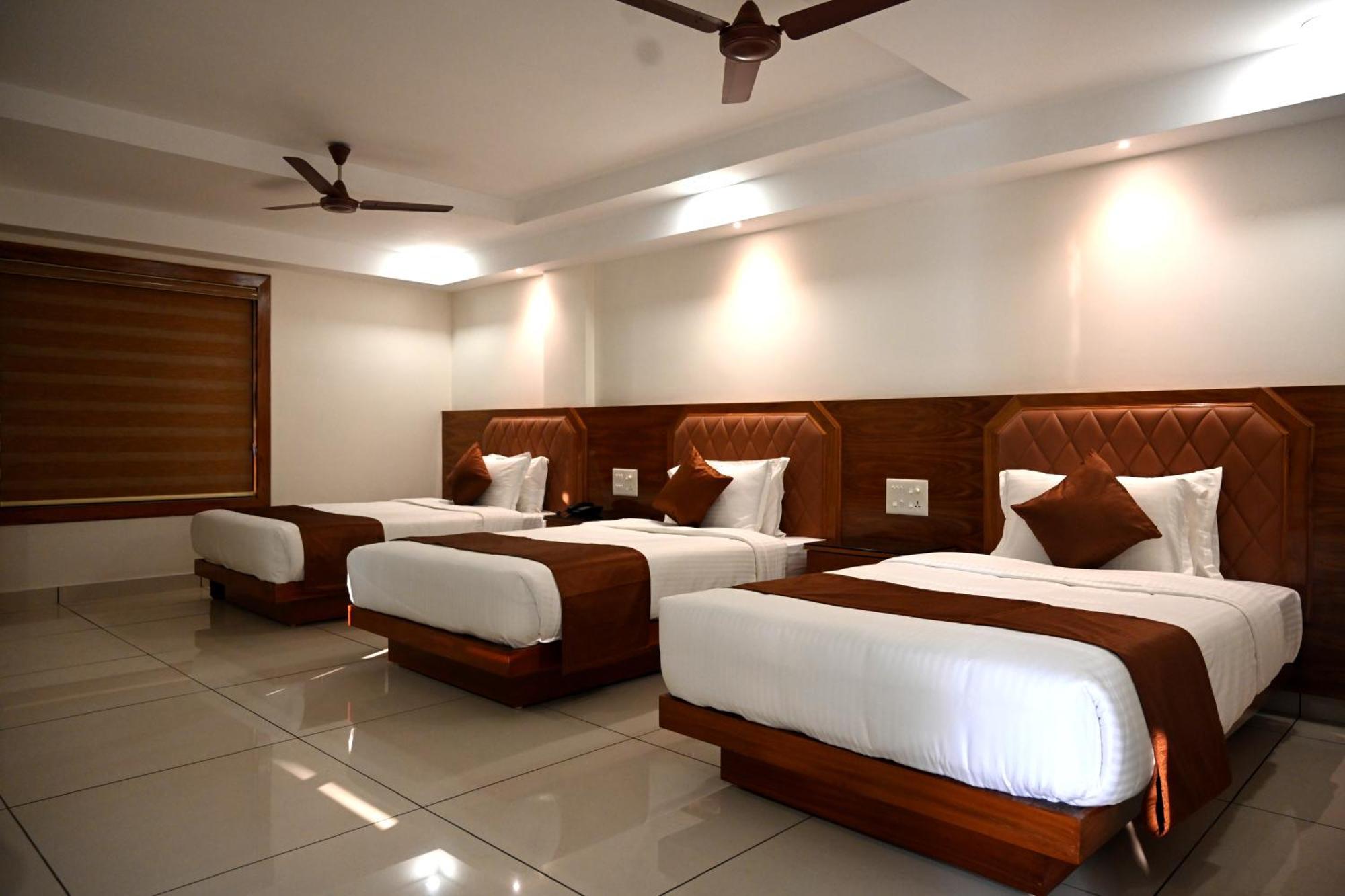 Harley Residency Hotel Kannur Ngoại thất bức ảnh
