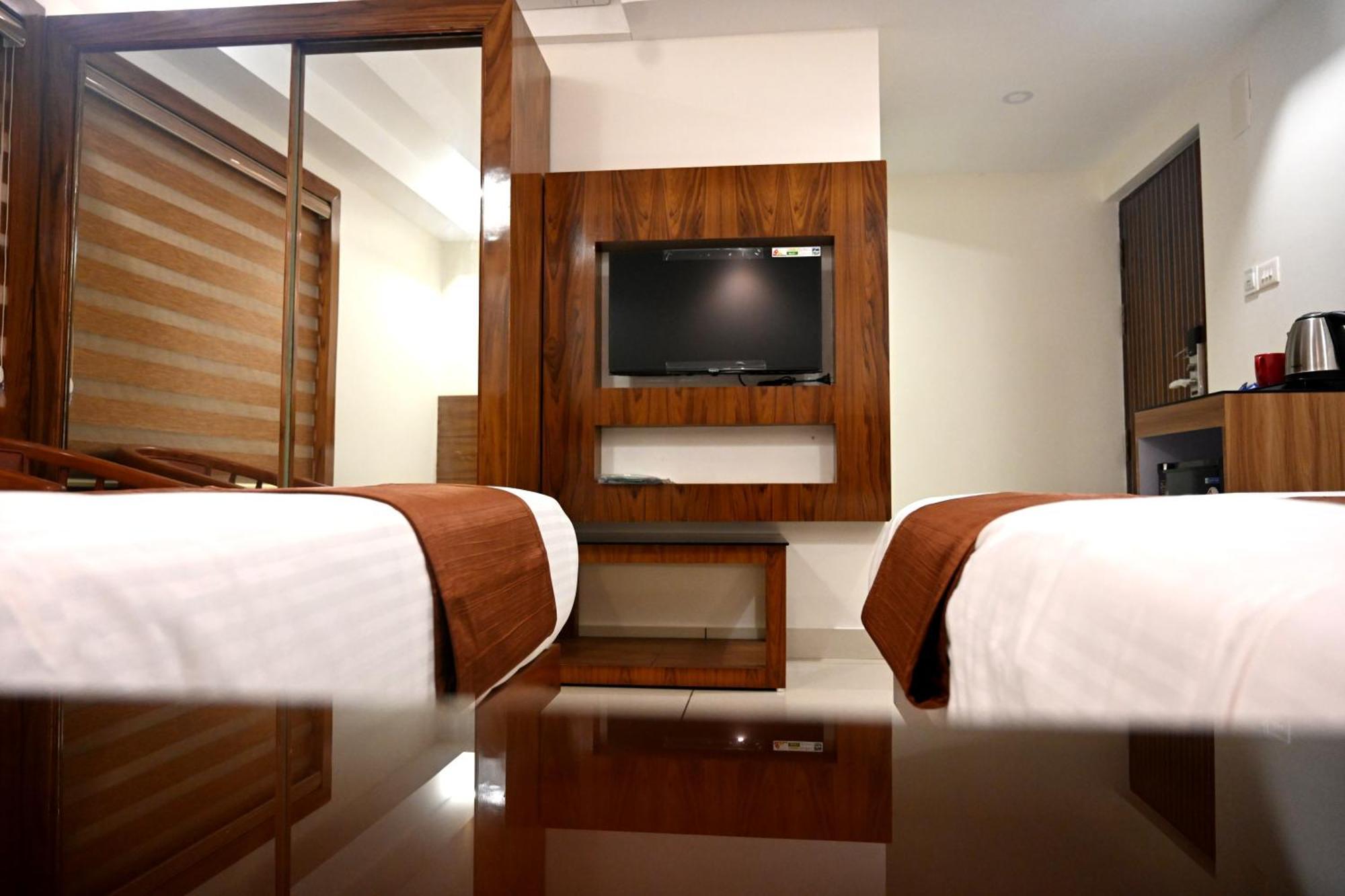 Harley Residency Hotel Kannur Ngoại thất bức ảnh